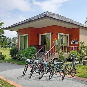 https://maikhao-residence-lakeview-house.khao-lakhotels.com
