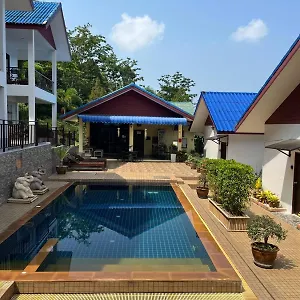 https://sawasdee-home-stay-resort-pool.khao-lakhotels.com